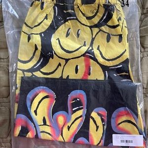 Chinatown Market shorts size 34 in men